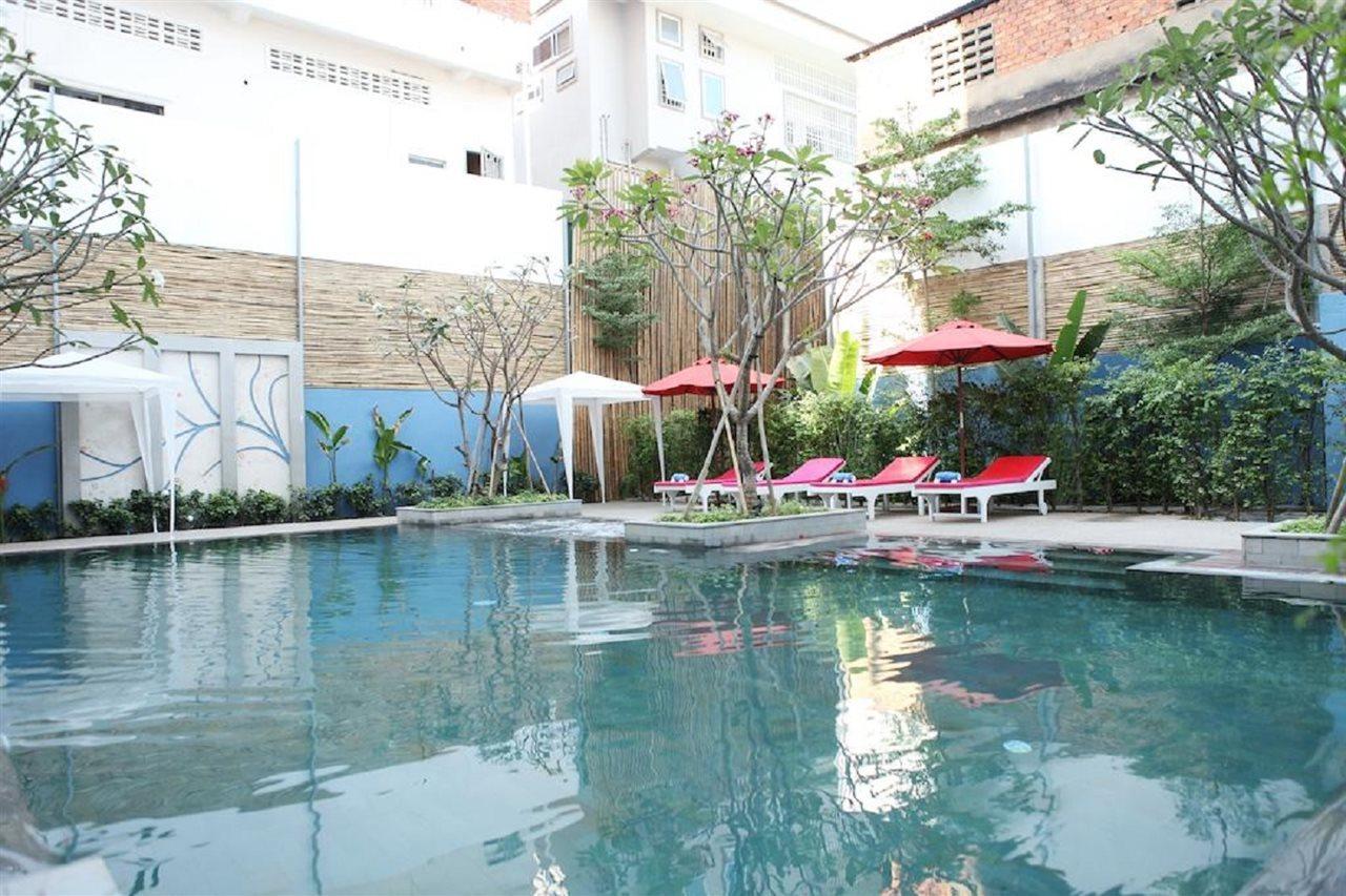 The Frangipani Living Arts Hotel And Spa Phnom Penh Exterior photo