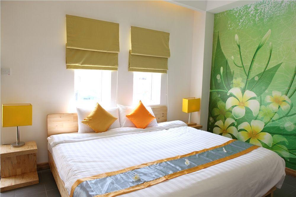 The Frangipani Living Arts Hotel And Spa Phnom Penh Exterior photo