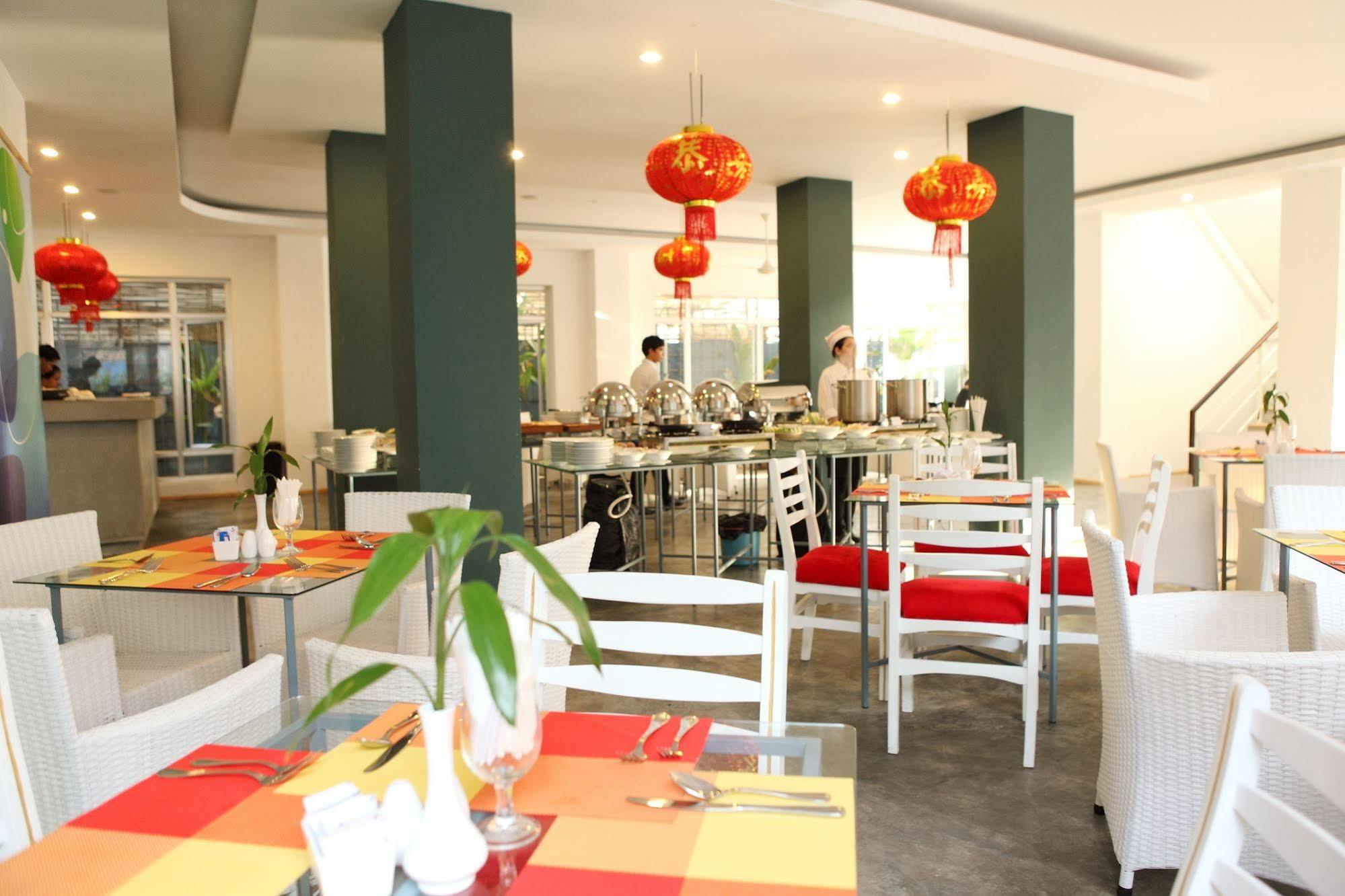 The Frangipani Living Arts Hotel And Spa Phnom Penh Exterior photo